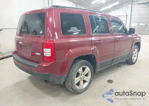 2012 Jeep Patriot Latitude z USA, uszkodzony, nr VIN 1C4NJRFB7CD621992